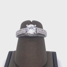 Load and play video in Gallery viewer, 18Kt Gold Semi Mount 0.65 Carat Weight  Diamond Ring

