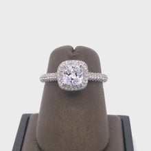 Load and play video in Gallery viewer, 18Kt Gold Semi Mount 1.00 Carat Weight Diamond Ring
