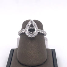 Load image into Gallery viewer, 14Kt Gold Semi Mount 0.75 Carat Weight Diamond Ring
