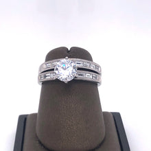 Load image into Gallery viewer, Platinum Semi Mount 0.35 Carat Weight Diamonds Set Ring

