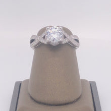 Load and play video in Gallery viewer, 18Kt Gold Semi Mount 0.33 Carat Weight Diamond Ring
