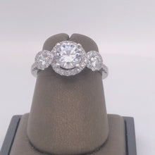 Load and play video in Gallery viewer, 18Kt Gold Semi Mount 0.64 Carat Weight Diamond Ring
